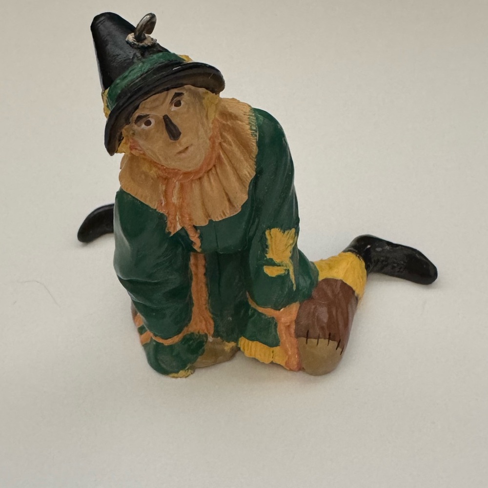 Vintage Silvestri 1995 Wizard of Oz Scarecrow Ornament